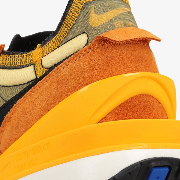 Мъжки маратонки NIKE WAFFLE ONE SE dd8014-700 цвят оранжев