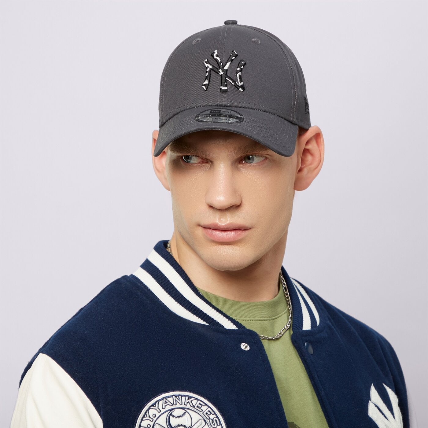 Мъжка шапка с козирка NEW ERA ШАПКА SEAS INFILL 940 NYY NEW YORK YANKEES 60364420 цвят сив