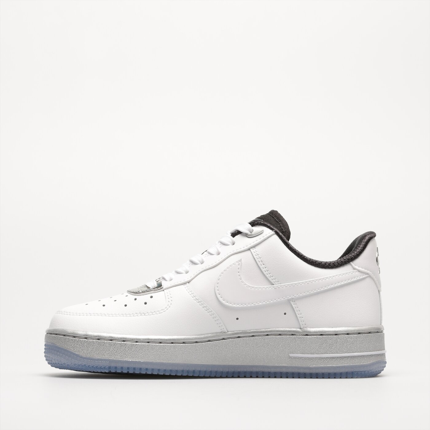 Дамски маратонки NIKE WMNS AIR FORCE 1 '07 SE dx6764-100 цвят бял