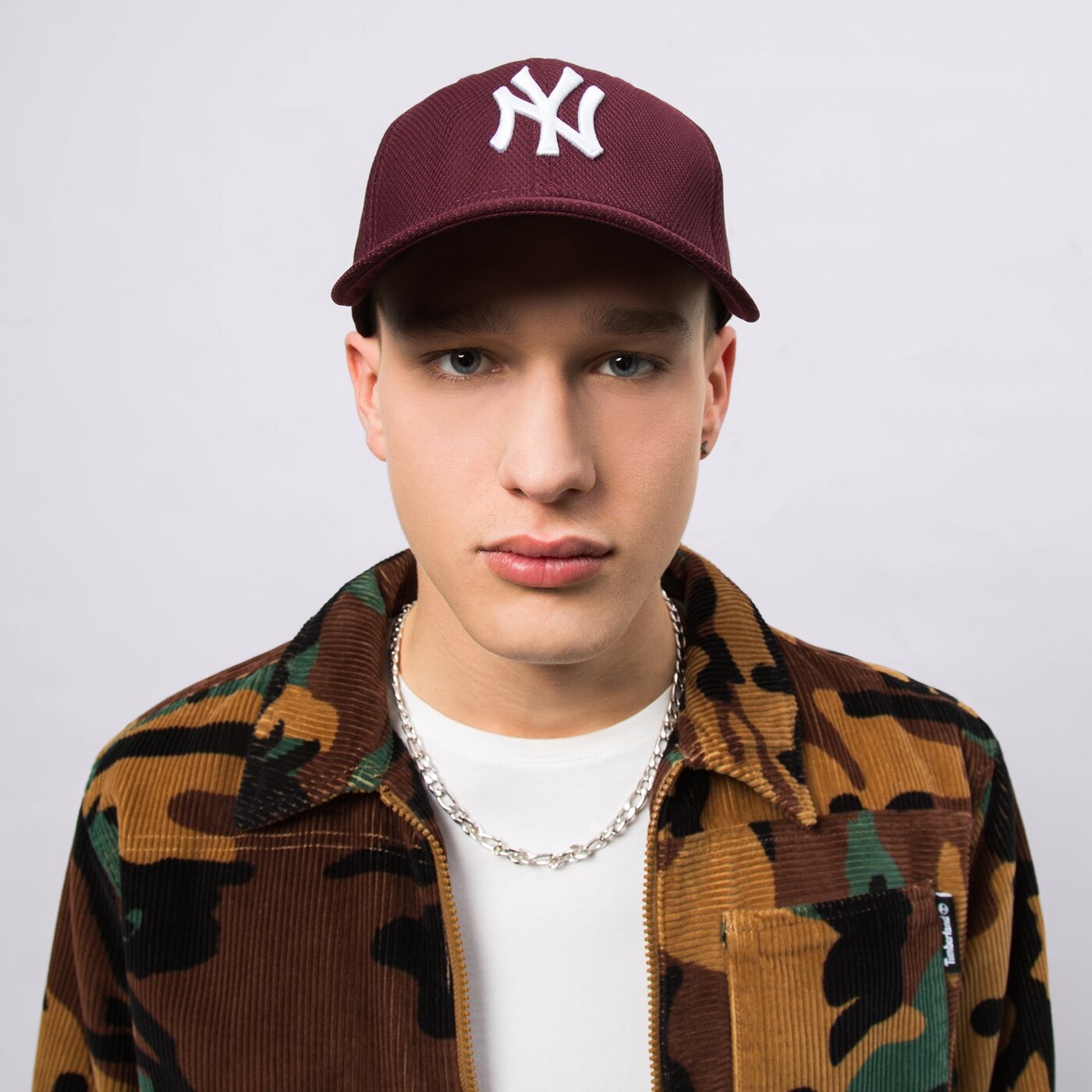 Мъжка шапка с козирка NEW ERA ШАПКА DIAMOND ERA 940 NYY MRN NEW YORK YANKEES MRNWH 12523905 цвят бордо