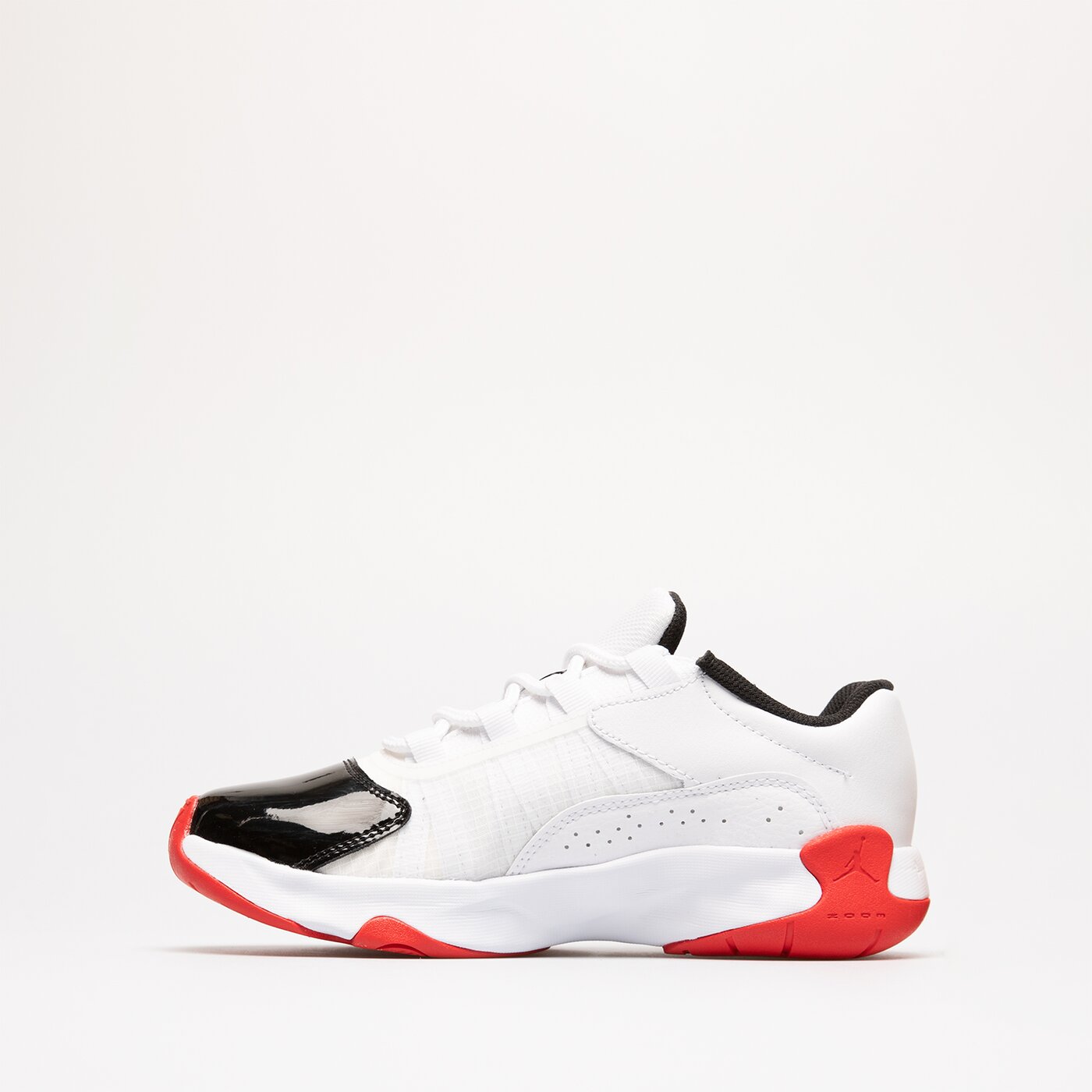 Детски маратонки AIR JORDAN 11 CMFT LOW BG  cz0907-102 цвят бял