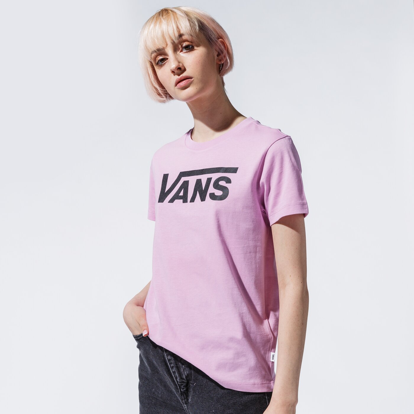 Дамска тениска VANS ТЕНИСКА WM FLYING V CREW TEE ORCHID vn0a3up40fs1 цвят розов