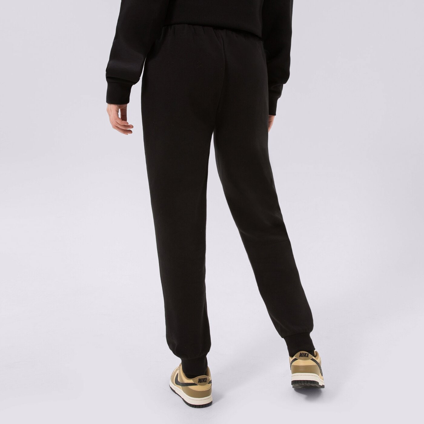Дамски панталони ELLESSE ПАНТАЛОНИ MAJANA JOG PANT BLK sgp16457011 цвят черен