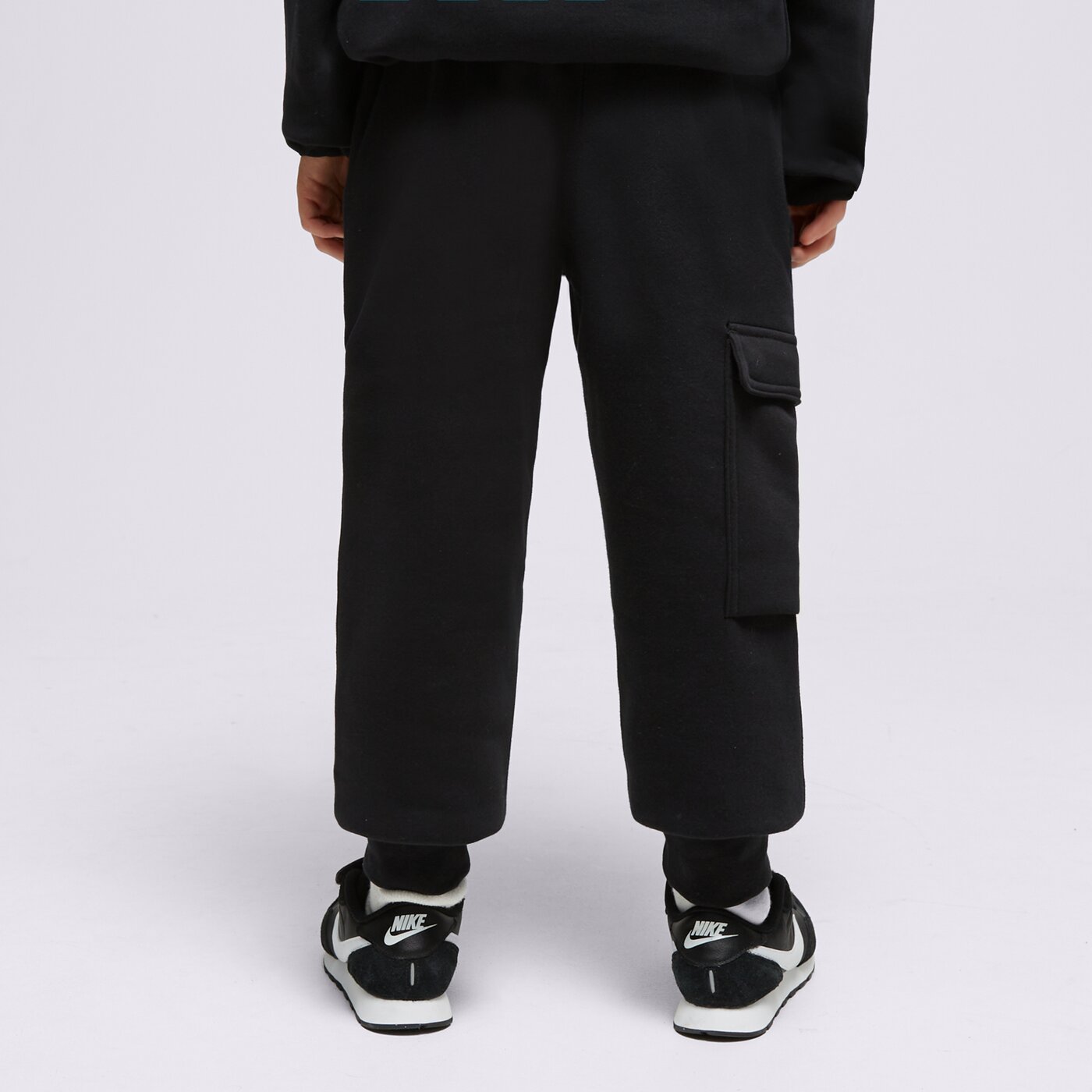 Детски панталони NIKE ПАНТАЛОНИ B NSW SI FLC CARGO PANT BB fn7712-010 цвят черен