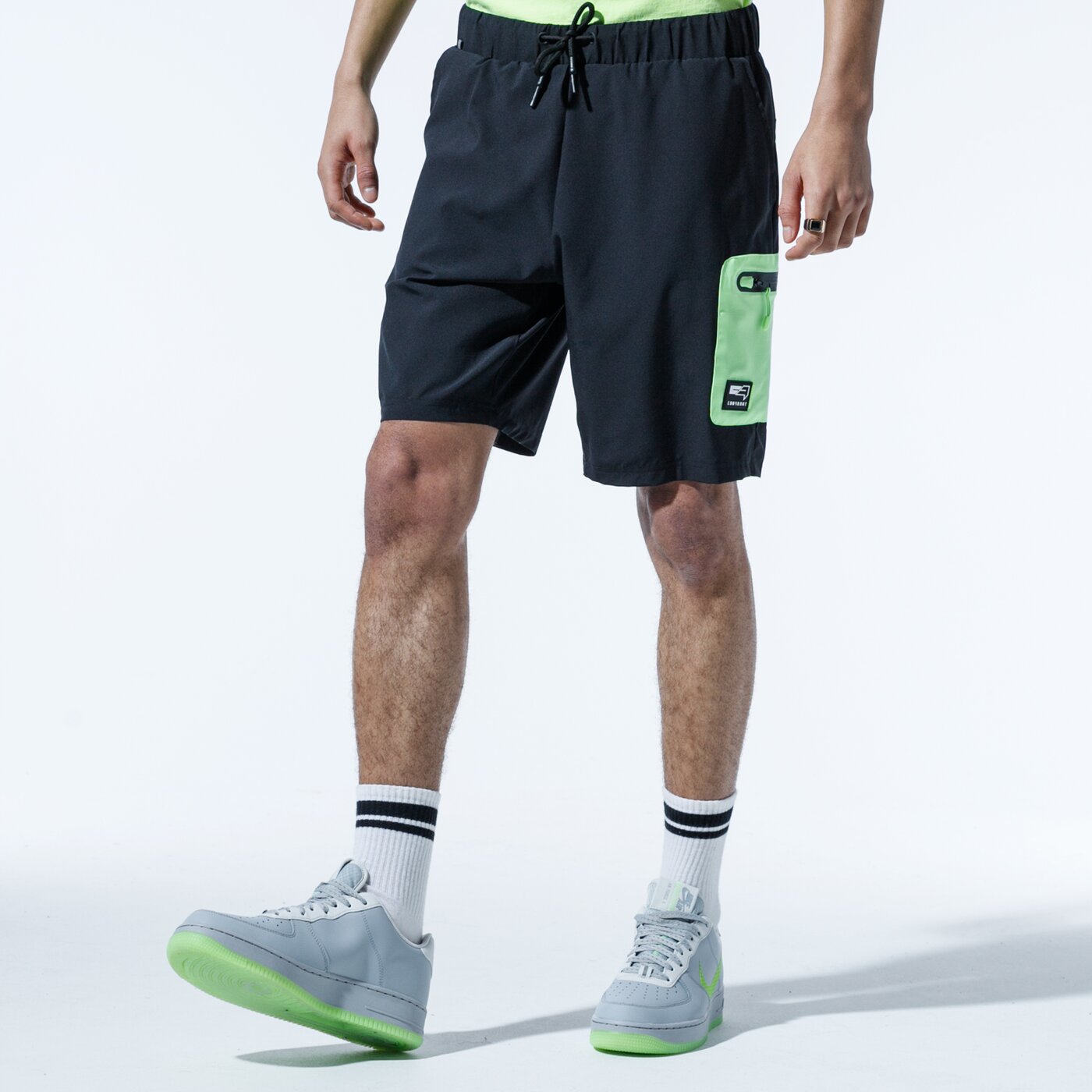 Мъжки къси панталони CONFRONT ШОРТИ LONG BEACH cf120szm35001 цвят зелен