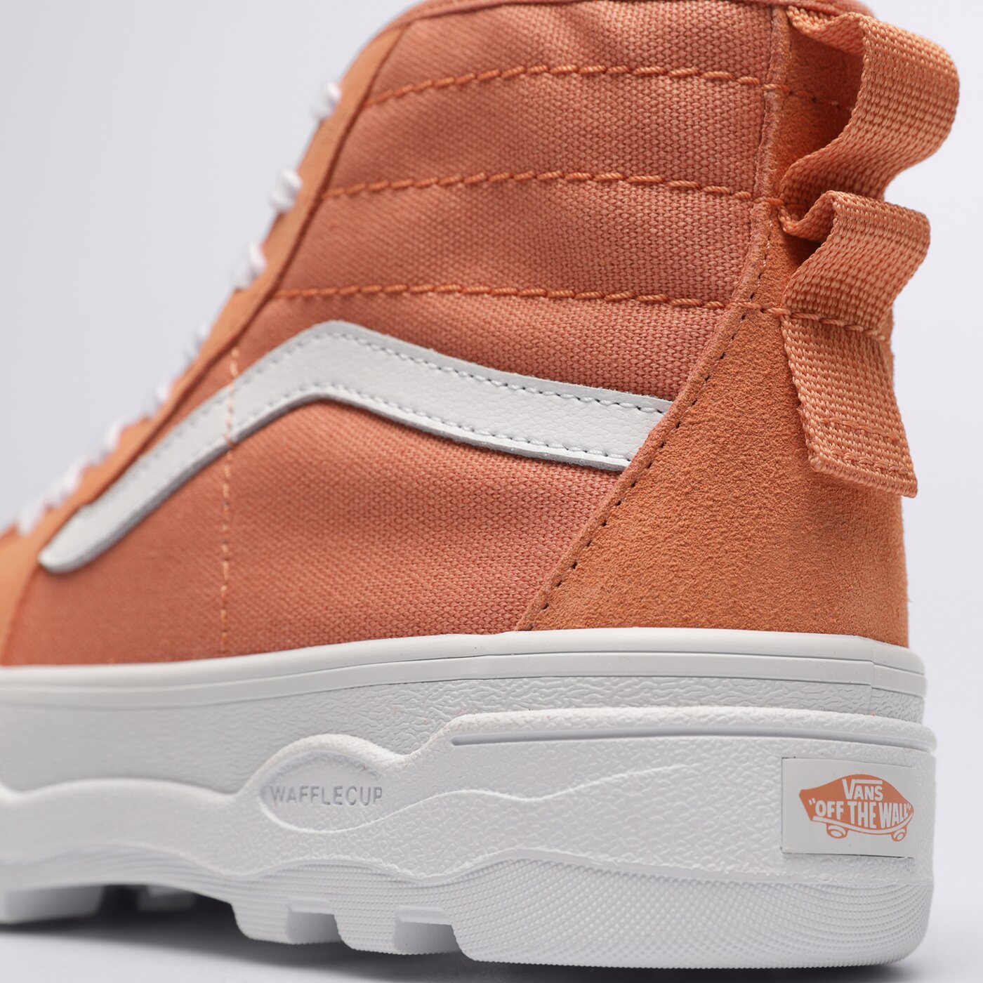 Дамски маратонки VANS UA SENTRY SK8-HI WC vn0a4bvwbm51 цвят оранжев