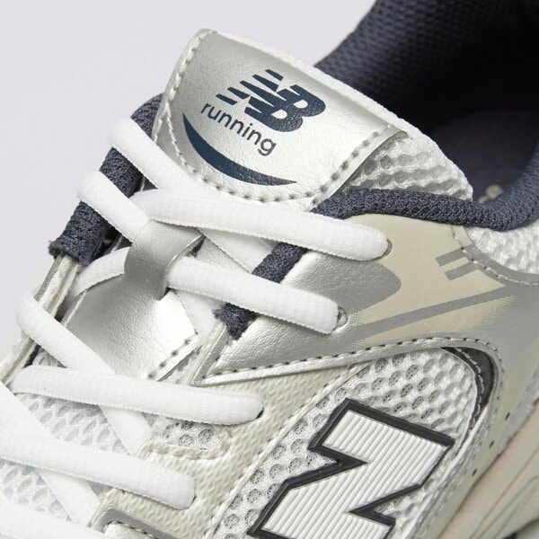 Детски маратонки NEW BALANCE 530  gr530ka цвят кремав