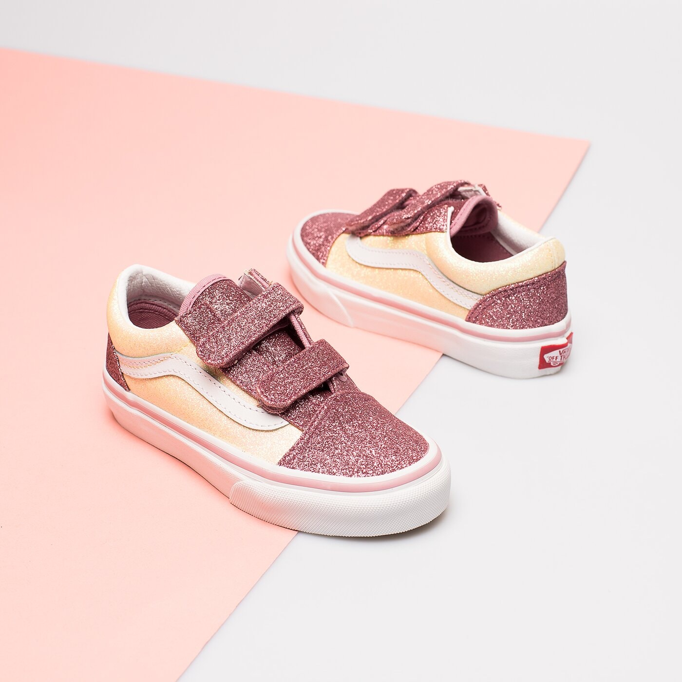 Детски маратонки VANS UY OLD SKOOL V vn0a5ee80fu1 цвят розов