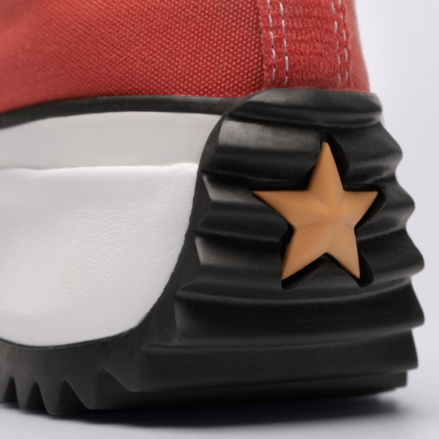 Дамски маратонки CONVERSE RUN STAR HIKE a05136c цвят червен