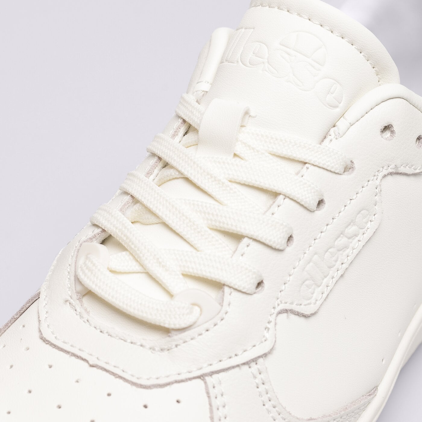 Дамски маратонки ELLESSE TEVO CUPSOLE  sgpf0436625 цвят бял