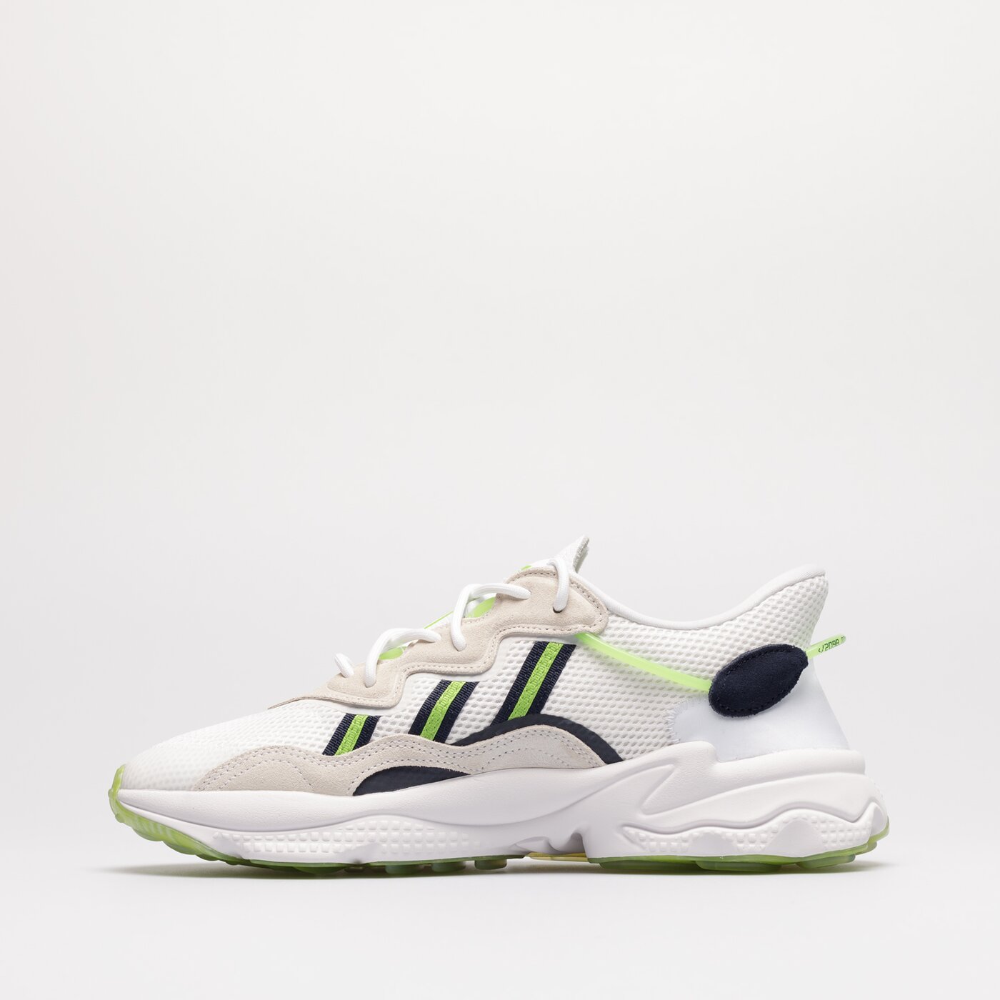 Мъжки маратонки ADIDAS OZWEEGO MANCHESTER UNITED hp7801 цвят бял