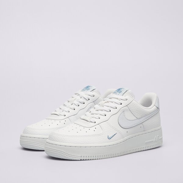 Дамски маратонки NIKE WMNS AIR FORCE 1 '07 hv2511-100 цвят бял