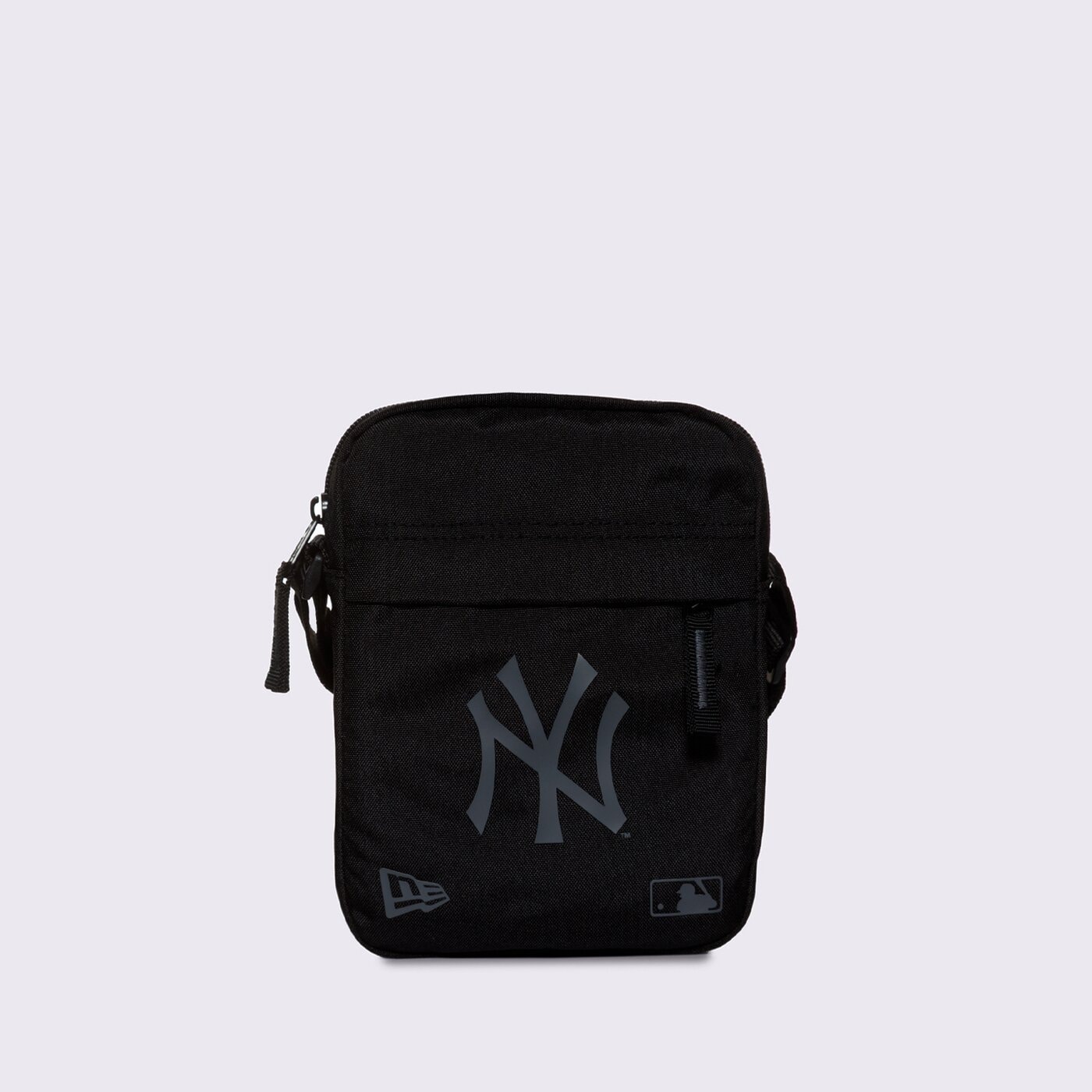 Дамска чанта за кръст NEW ERA ЧАНТА MLB SIDE BAG NEYYAN BLKBLK NEW YORK YANKEES BL 12145422 цвят черен