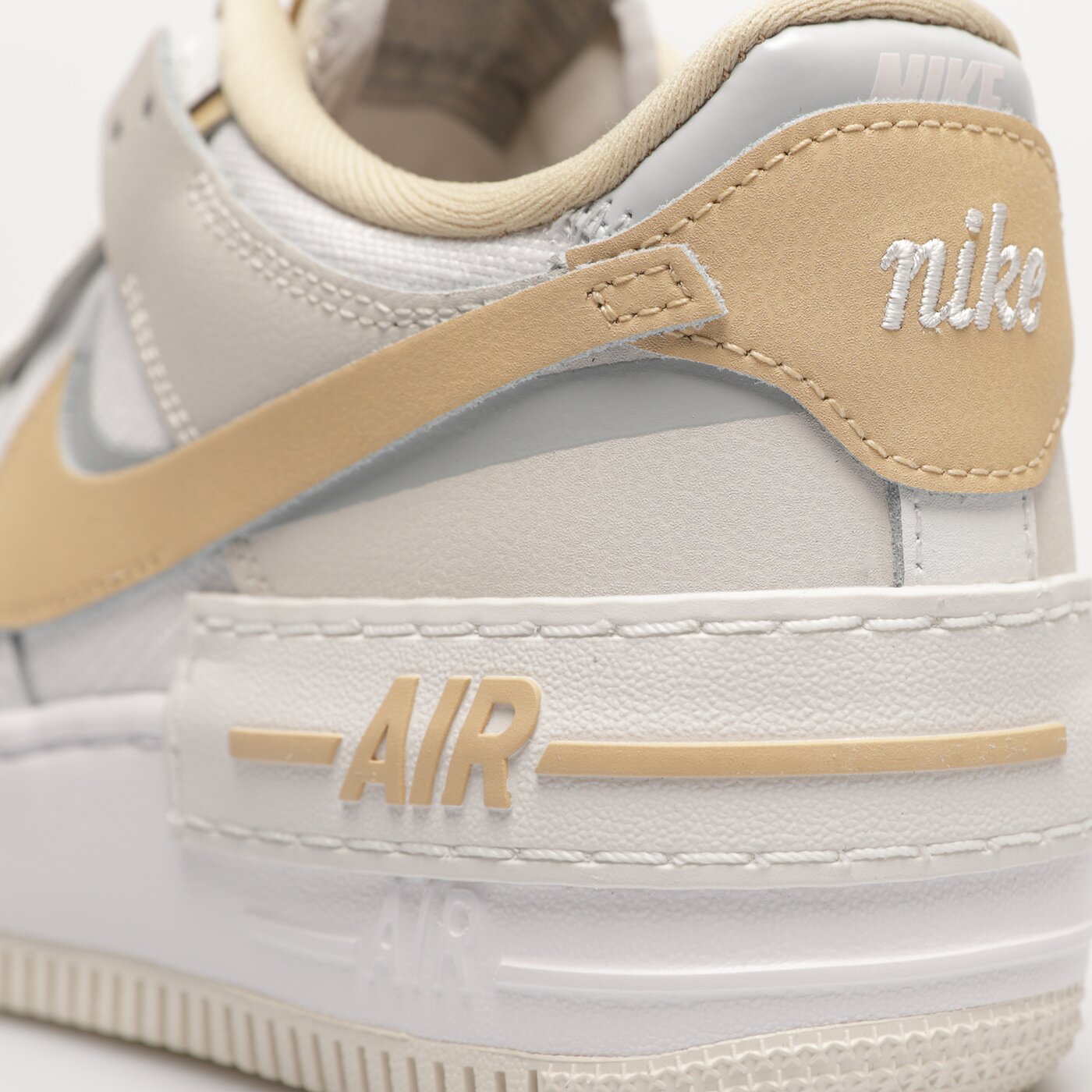 Дамски маратонки NIKE W AF1 SHADOW dv7449-100 цвят многоцветен