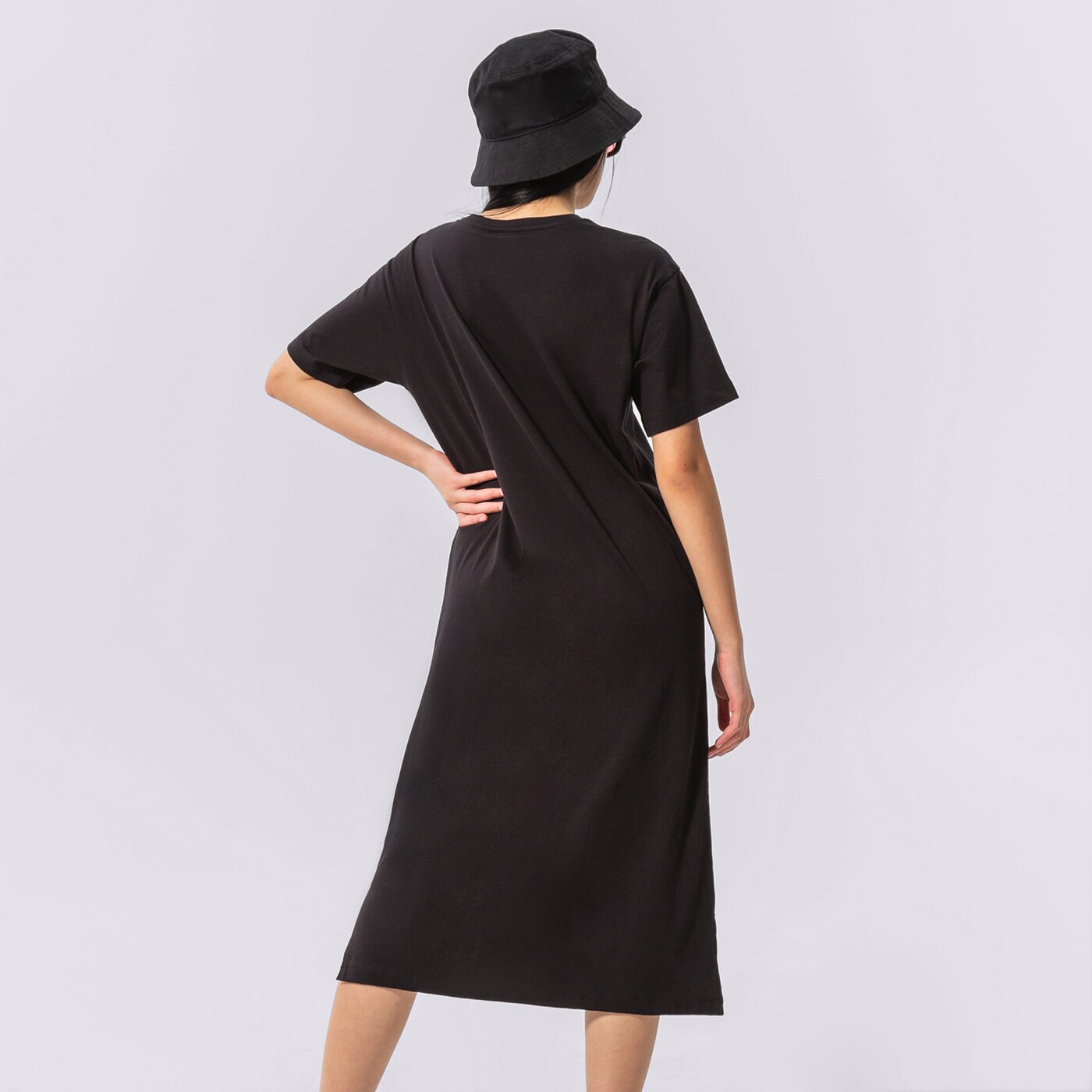 Дамски CHAMPION РОКЛЯ АНЦУГS 114890kk001 цвят черен