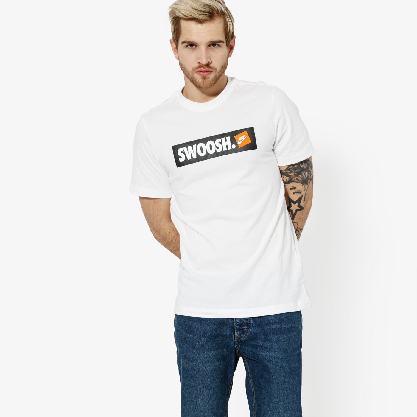 Мъжка тениска NIKE ТЕНИСКА SS M NSW TEE SWOOSH BMPR STKR ATHLETIC DEPARTME ar5027-100 цвят бял
