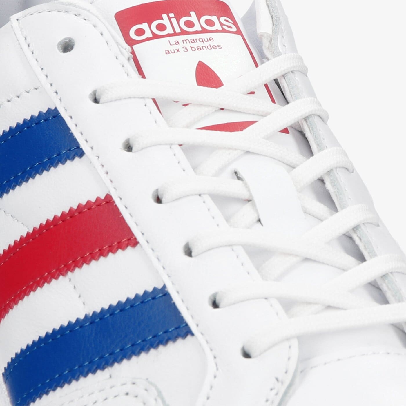 Мъжки маратонки ADIDAS TEAM COURT fw5068 цвят бял