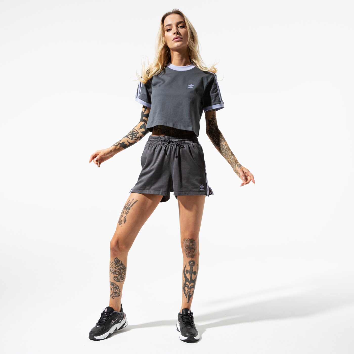 Дамски къси панталони ADIDAS ШОРТИ TREFOIL SHORTS dx4251 цвят черен