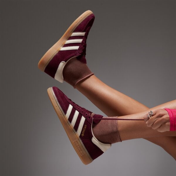 Дамски маратонки ADIDAS HANDBALL SPEZIAL W jp8726 цвят бордо