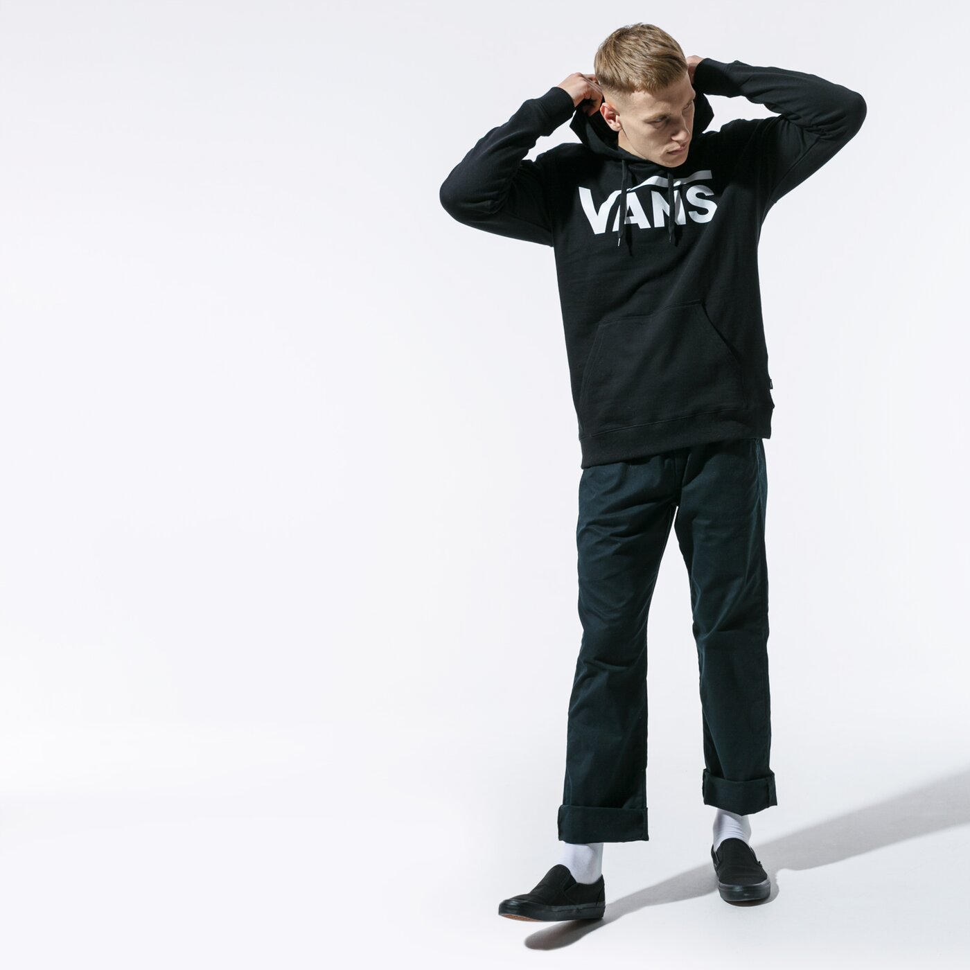 Мъжки суичър VANS СУИТЧЪР С КАЧУЛКА VANS CLASSIC PO HOODIE II BLACK/WHITE vn0a456by281 цвят черен