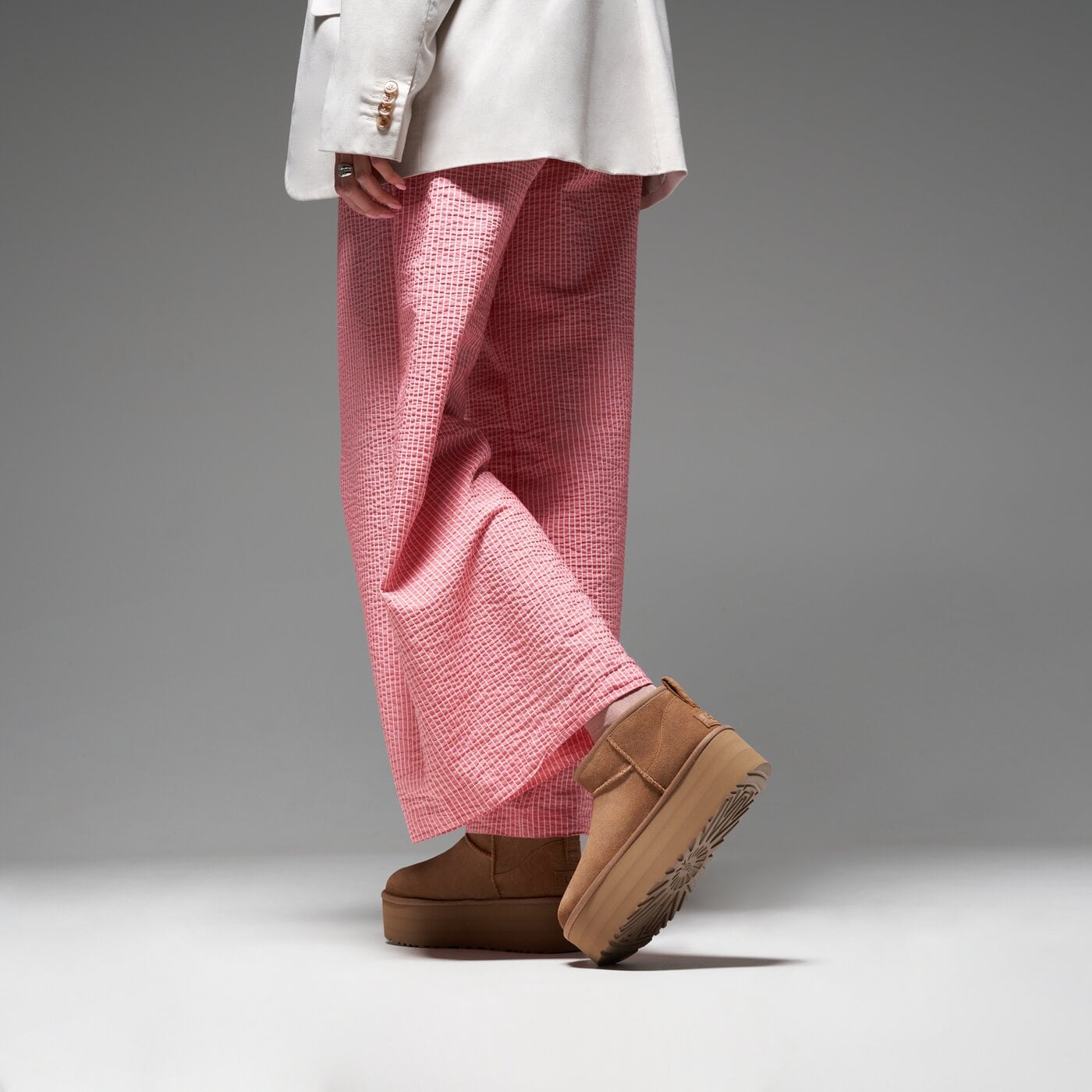 Дамски кежуал UGG CLASSIC ULTRA MINI PLATFORM 1135092-che цвят кафяв