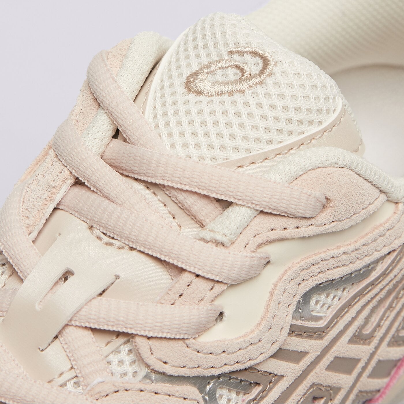 Дамски маратонки ASICS GEL-NYC 1203a383-104 цвят розов