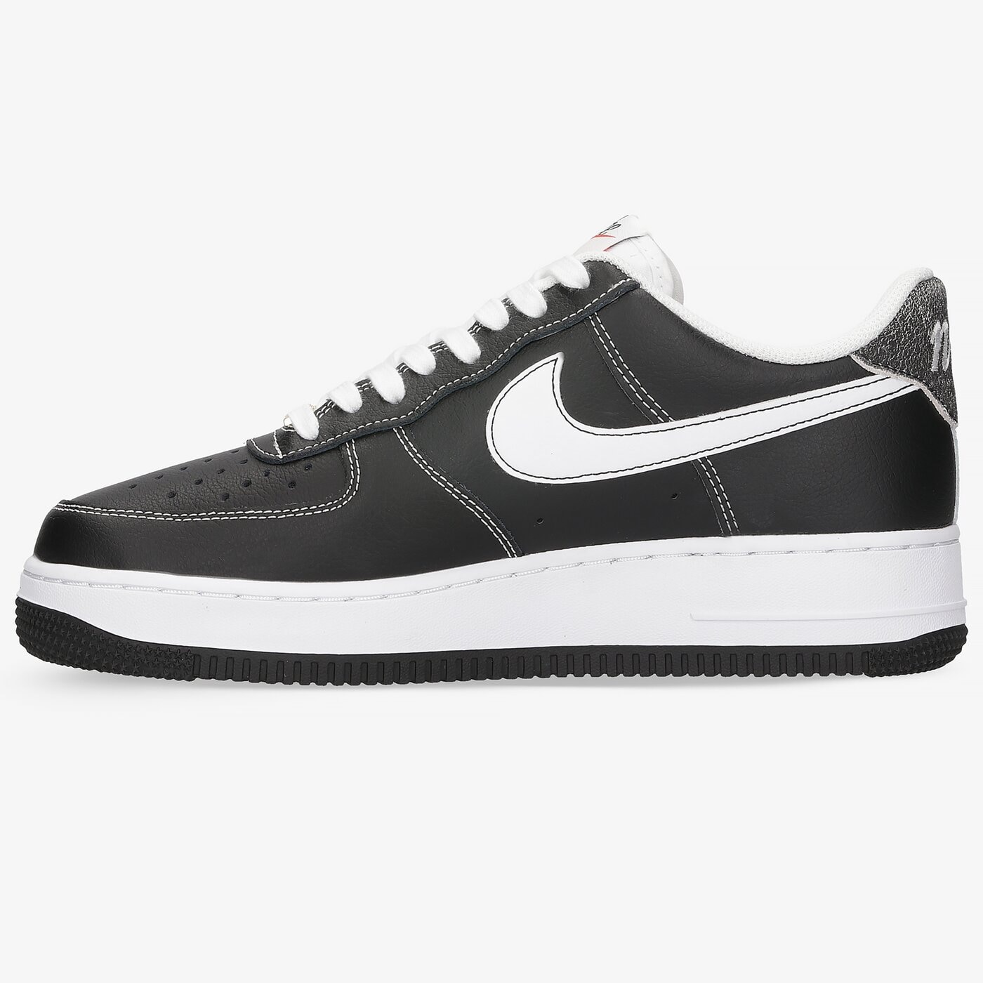 Мъжки маратонки NIKE AIR FORCE 1 '07  da8478-001 цвят черен