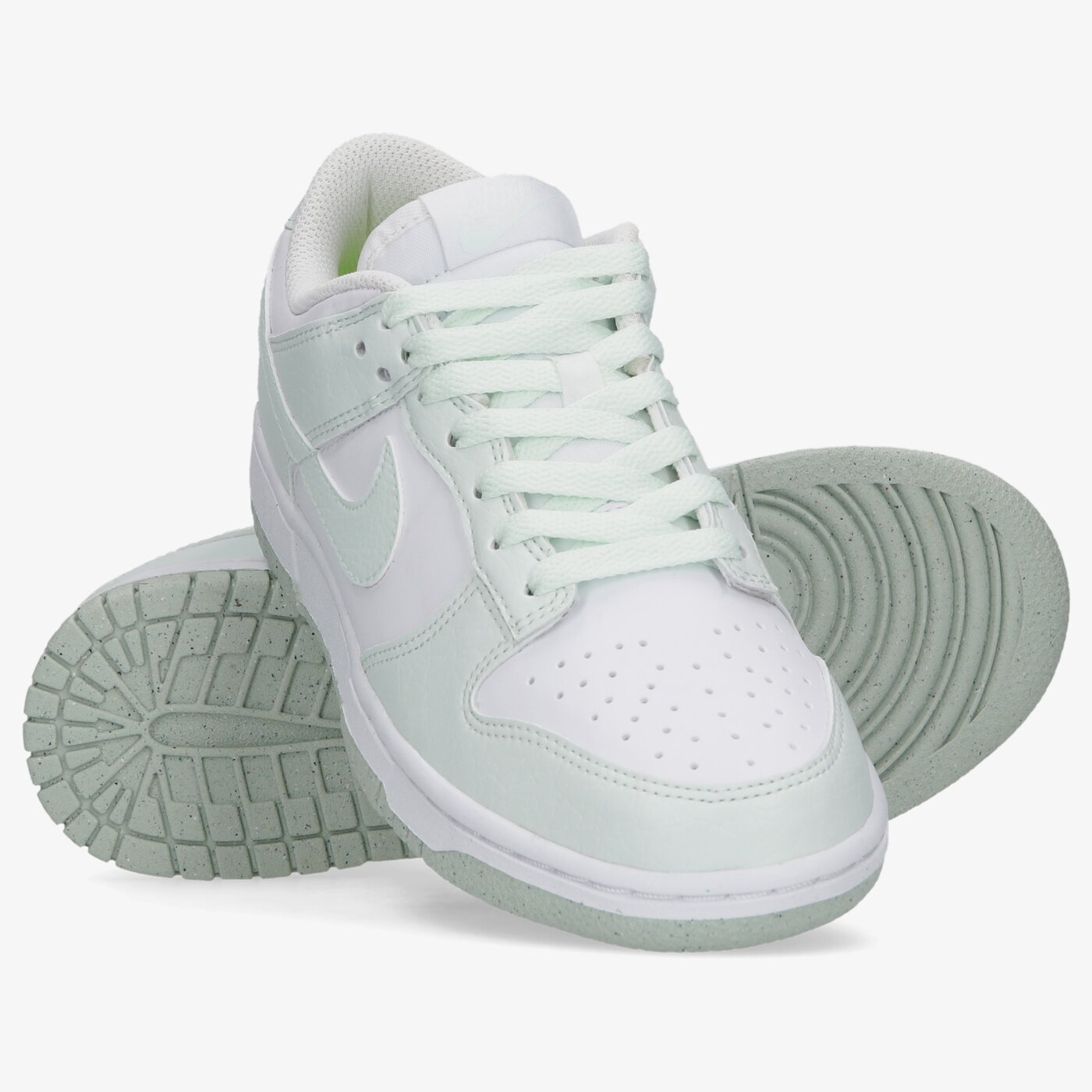 Дамски маратонки W NIKE DUNK LOW NEXT NATURE dn1431-102 цвят зелен