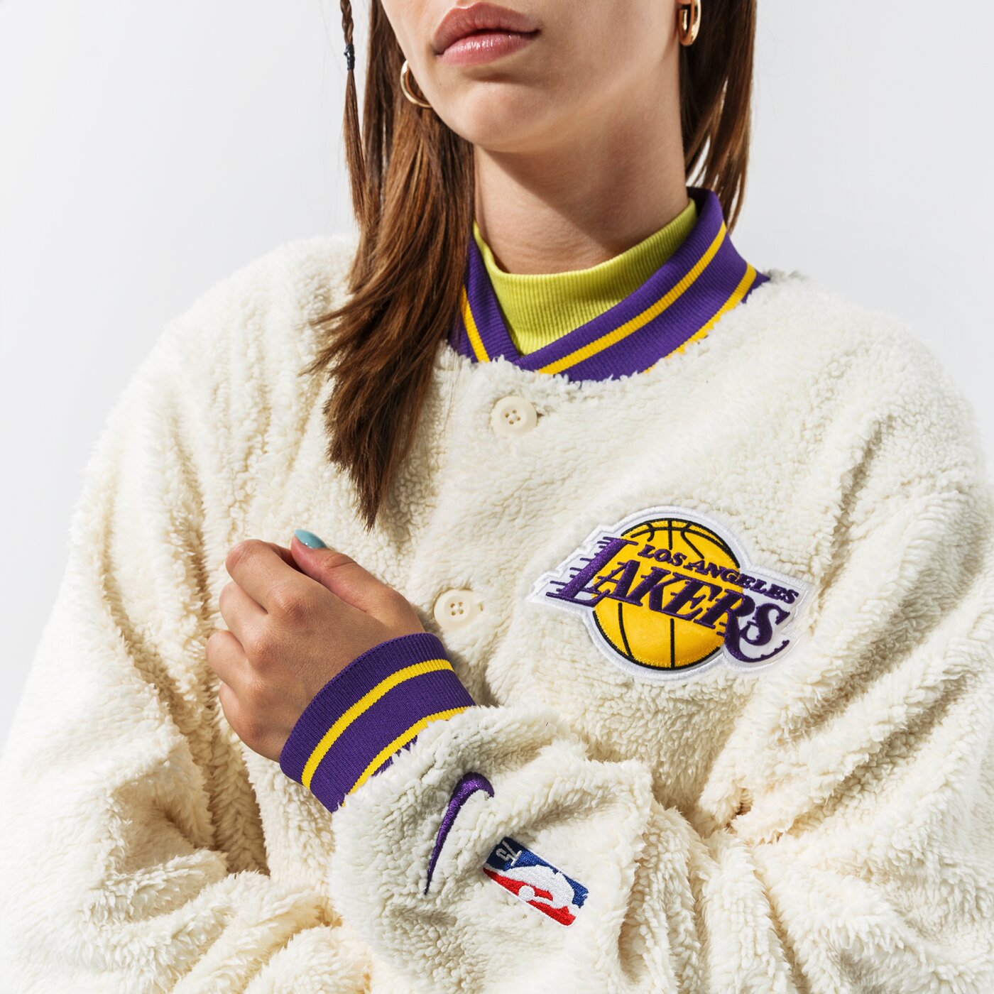 Дамско зимно яке NIKE ЯКЕ LAL W NK JKT CTS 75 NBA db1498-113 цвят бежов