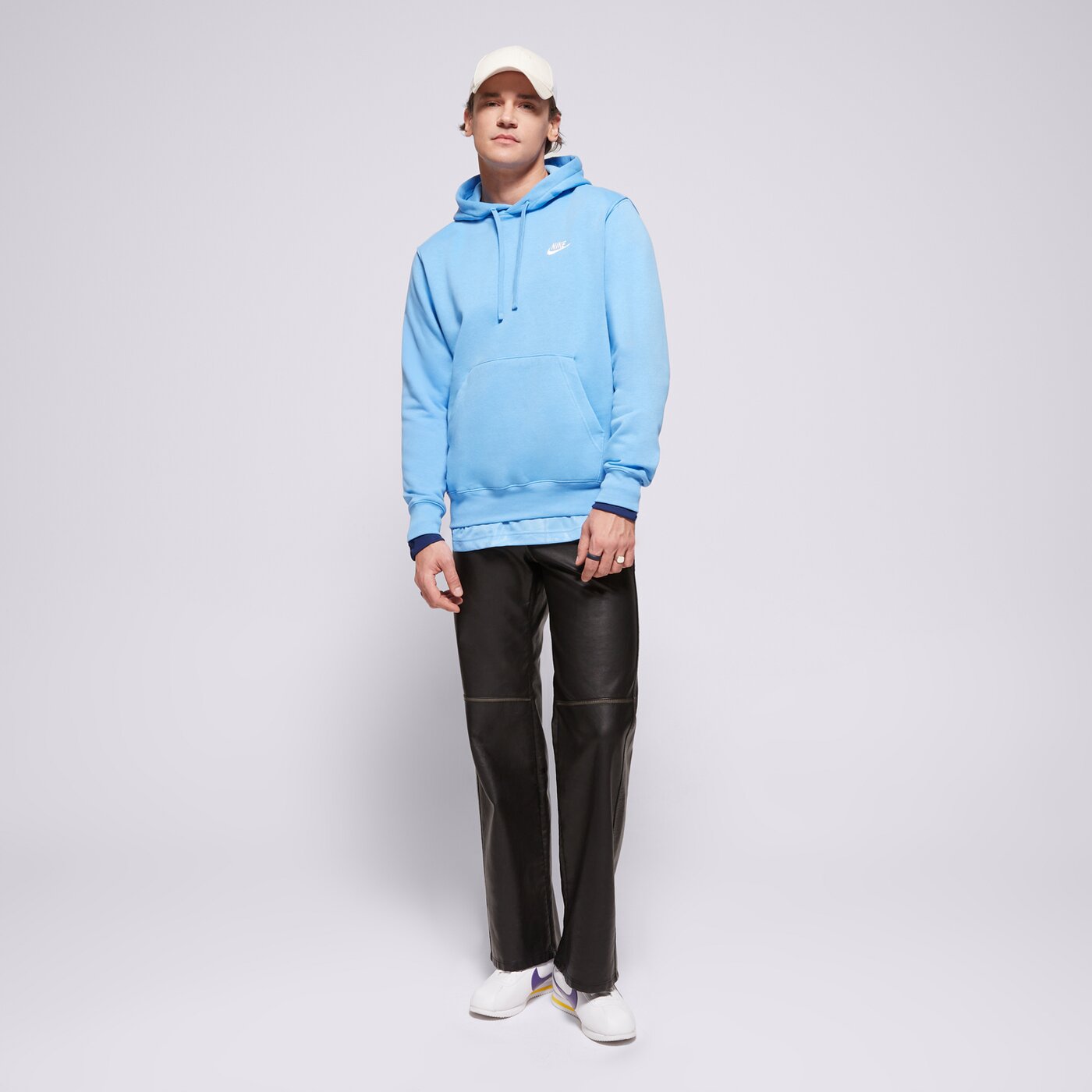 Мъжки суичър NIKE СУИТЧЪР С КАЧУЛКА NIKE SPORTSWEAR CLUB FLEECE bv2654-412 цвят син