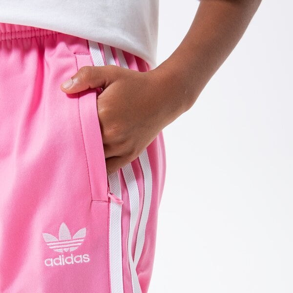 Детски панталони ADIDAS ПАНТАЛОНИ SST TRACK PANTS GIRL hk0329 цвят розов