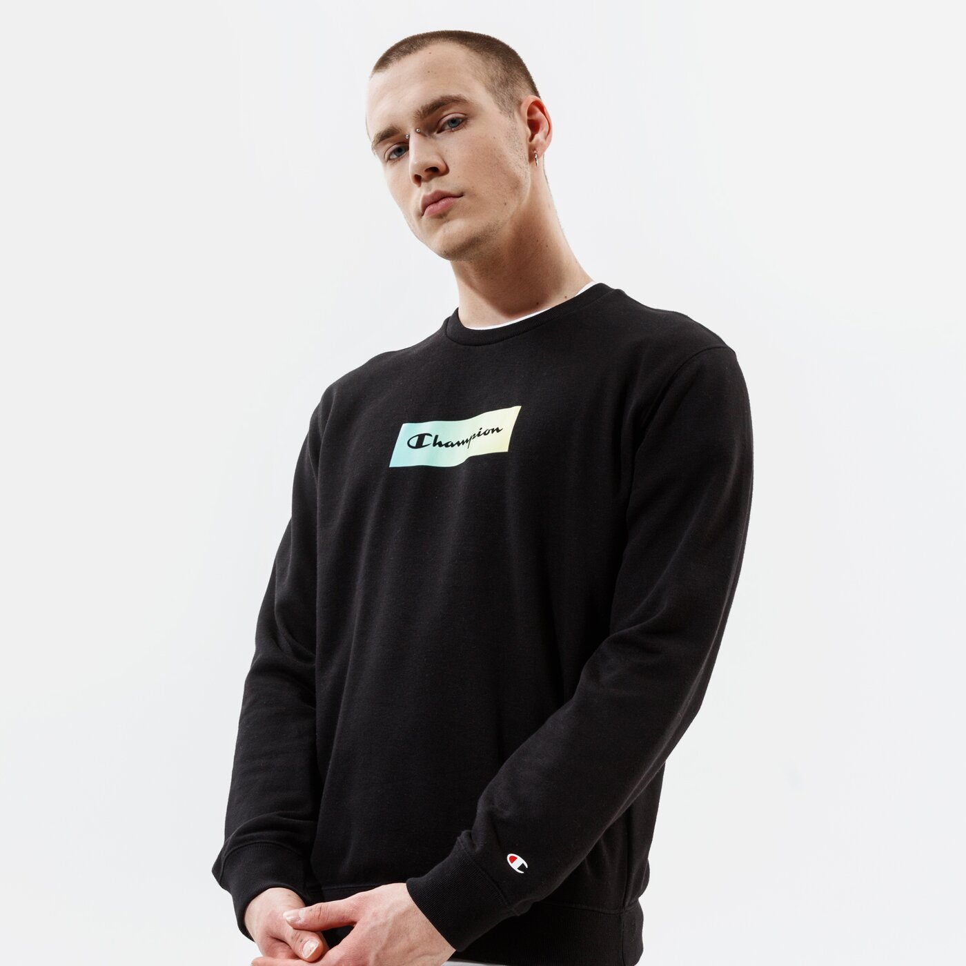 Мъжки суичър CHAMPION СУИТЧЪР CREWNECK SWEATSHIRT 215786kk001 цвят черен