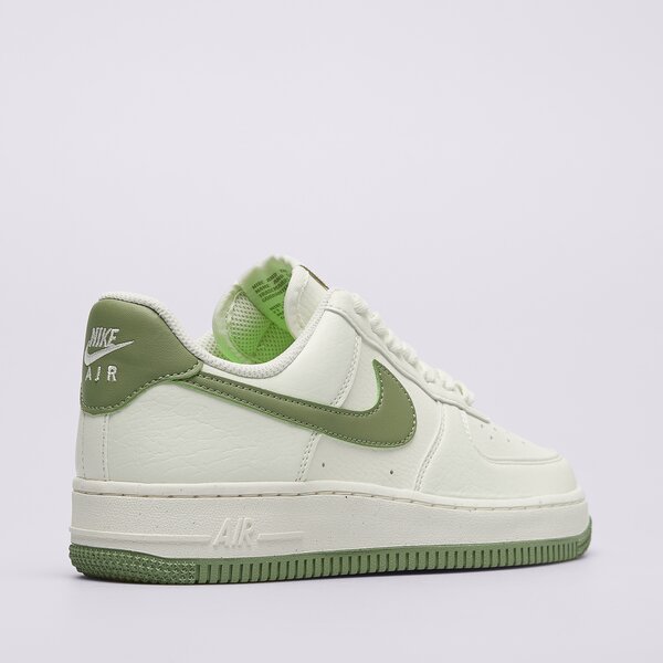 Дамски маратонки NIKE AIR FORCE 1 '07 SE dv3808-106 цвят бежов