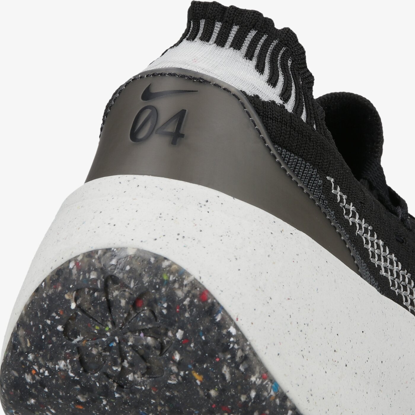 Мъжки маратонки NIKE SPACE HIPPIE 04 dq2897-001 цвят черен