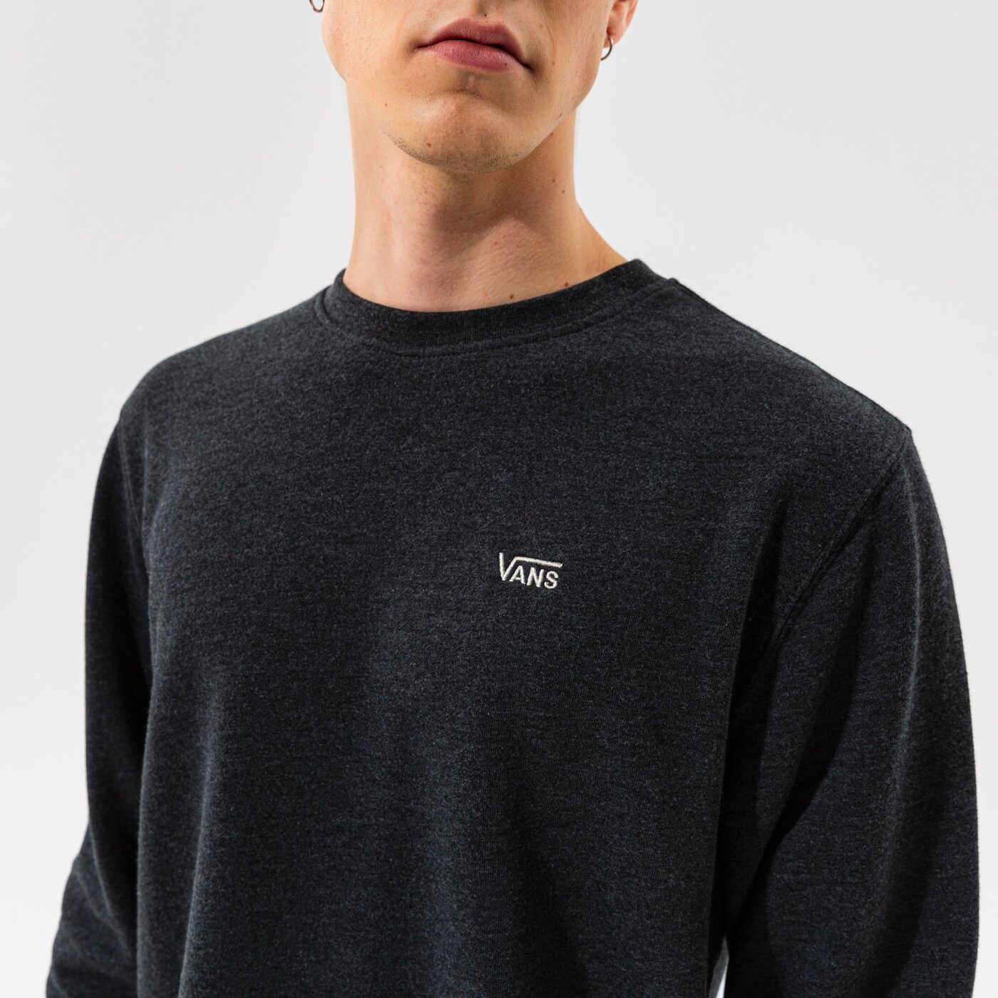 Мъжки суичър VANS СУИТЧЪР BASIC CREW FLEECE vn0a3hq1bhh1 цвят черен