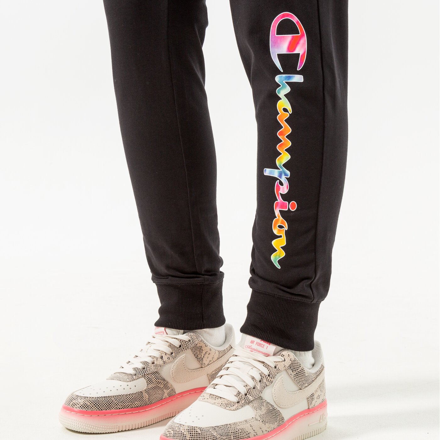 Дамски панталони CHAMPION ПАНТАЛОНИ RIB CUFF PANTS 114987kk001 цвят черен