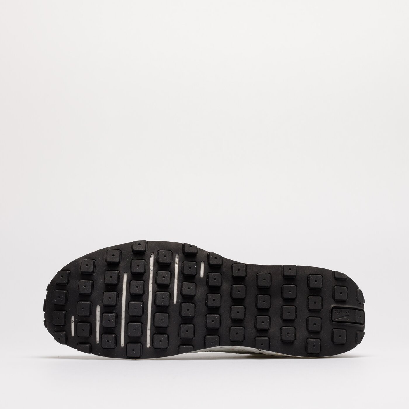 Мъжки маратонки NIKE WAFFLE ONE CRATER NN dh7751-100 цвят бежов