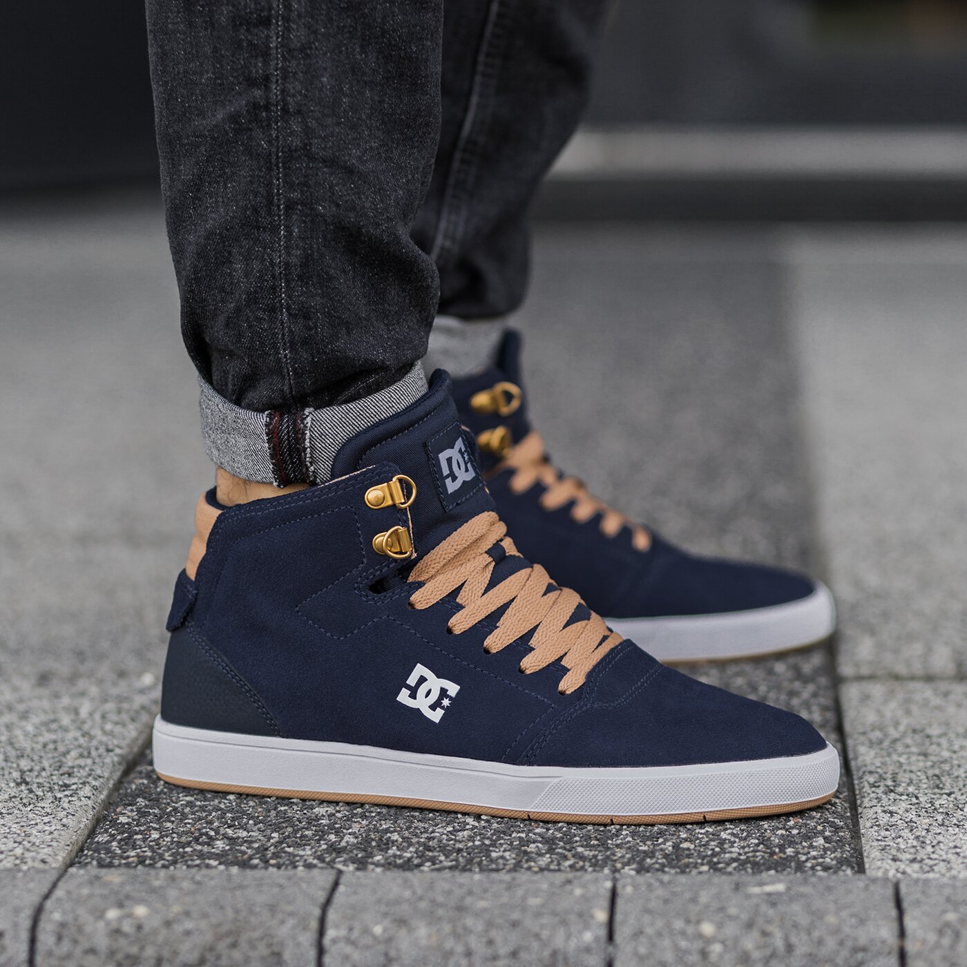 Мъжки маратонки DC CRISIS HIGH. adys100032nc2 цвят тъмносин