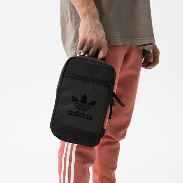 Дамски сак ADIDAS ЧАНТА AC ARCHIVE PACK hk5041 цвят черен