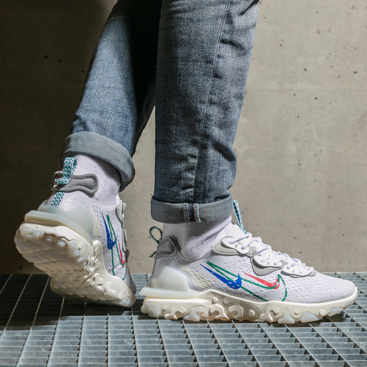 Мъжки маратонки NIKE REACT VISION  dm9095-100 цвят бял