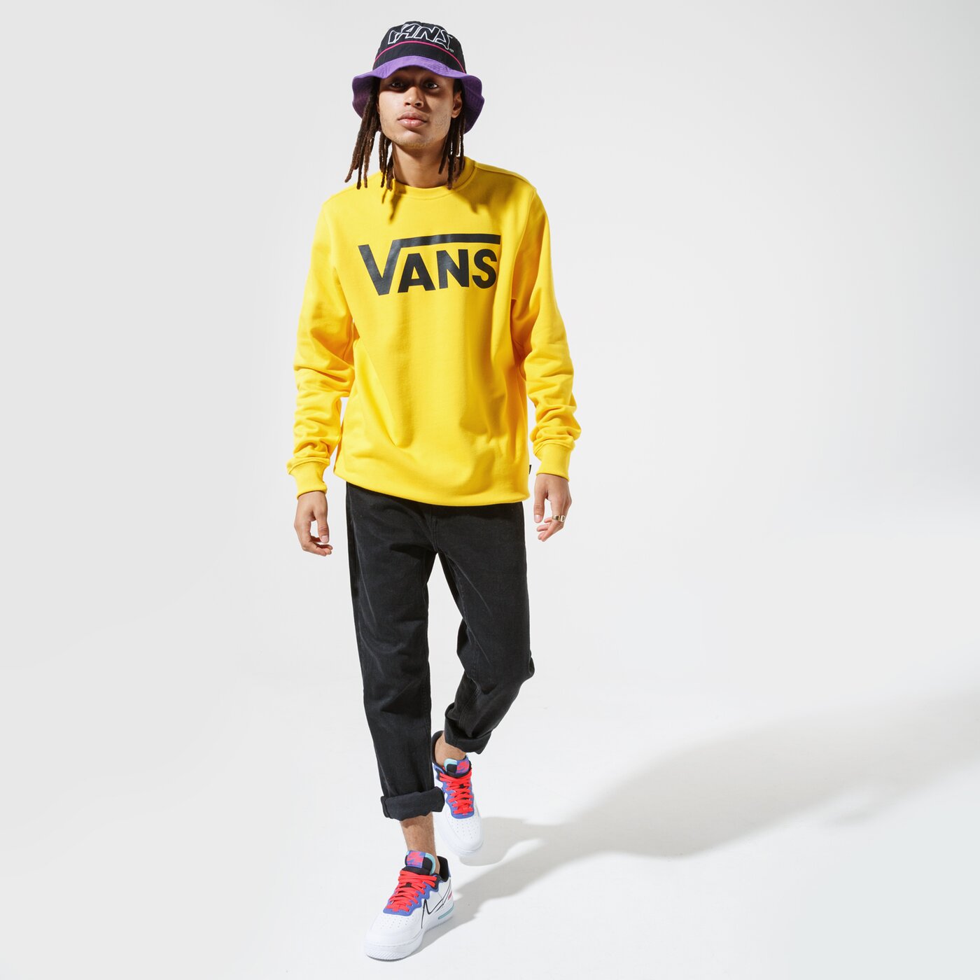 Мъжки суичър VANS СУИТЧЪР VANS CLASSIC CREW II vn0a456a85w1 цвят жълт