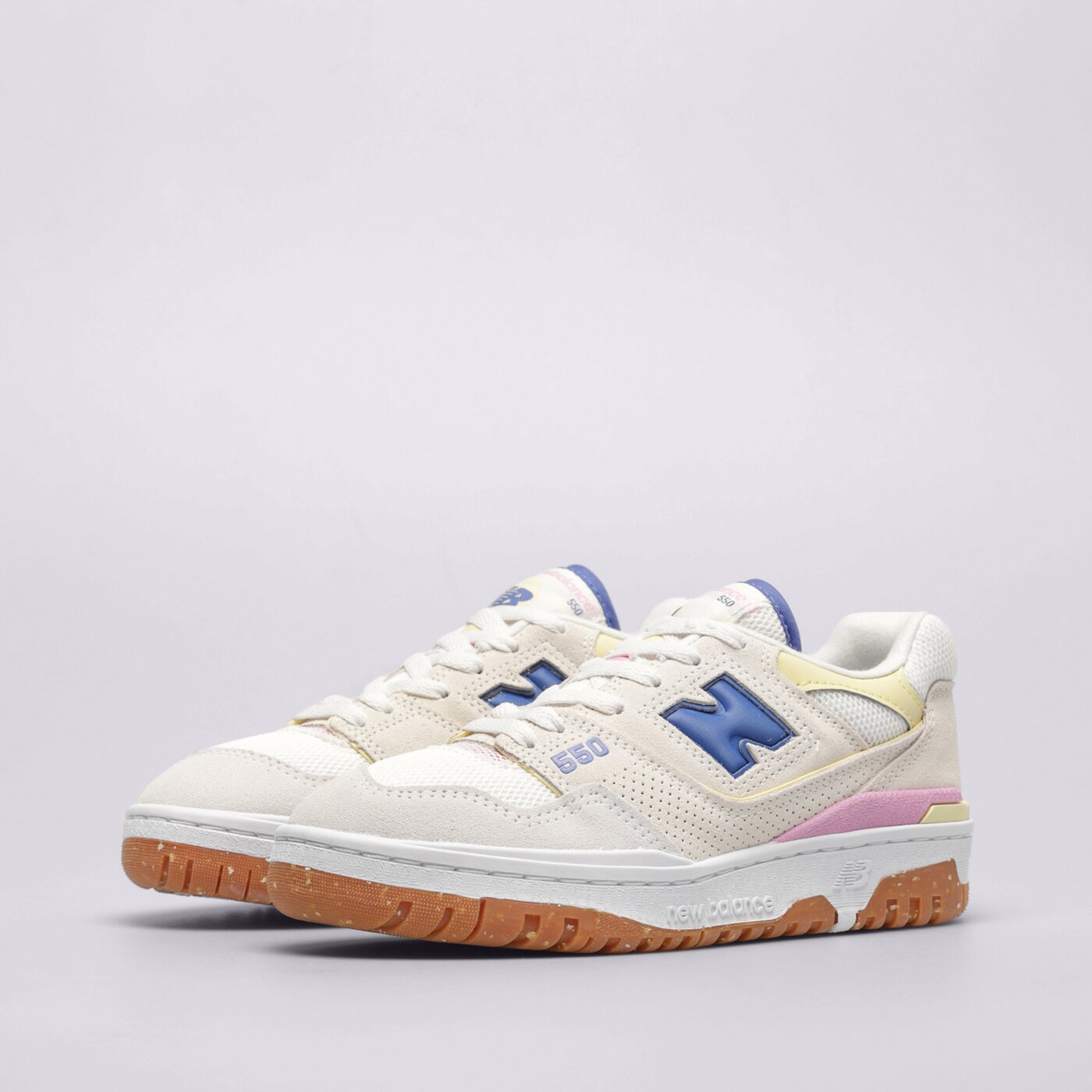 Дамски маратонки NEW BALANCE 550  bbw550db цвят бежов