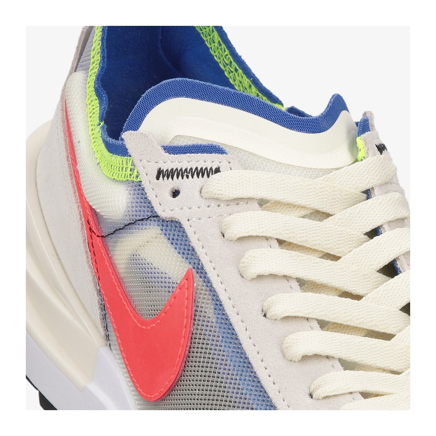 Мъжки маратонки NIKE WAFFLE ONE da7995-101 цвят бял