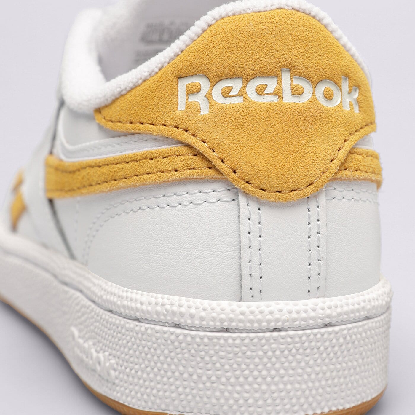 Дамски маратонки REEBOK CLUB C REVENGE 100033437 цвят бял