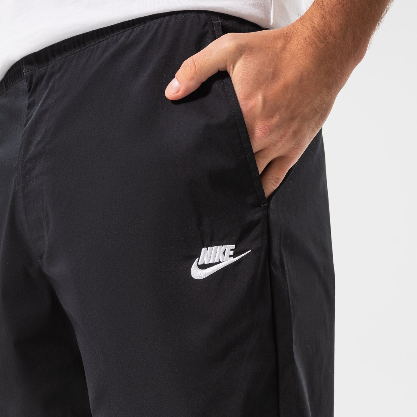 Мъжки панталони NIKE ПАНТАЛОНИ M NSW SPE WVN UL SNEAKER PANT dm6823-010 цвят черен