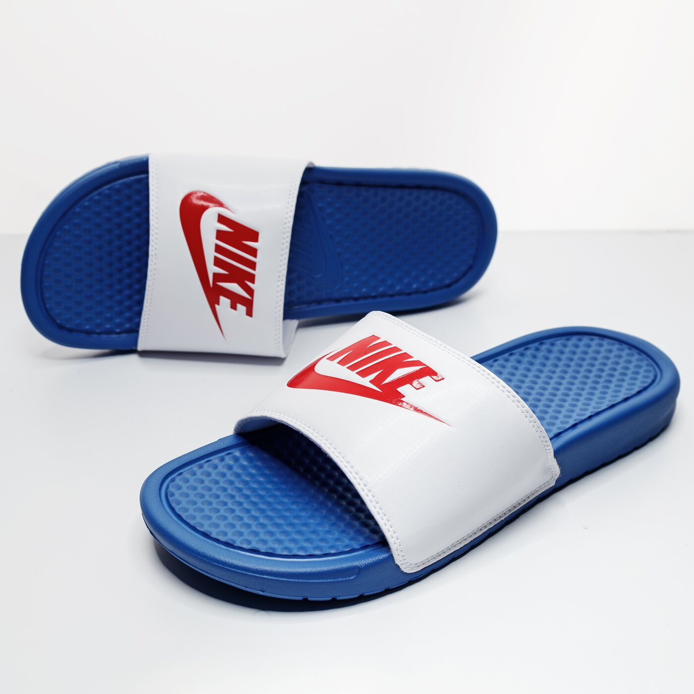Мъжки чехли и сандали NIKE BENASSI 343880-410 цвят син