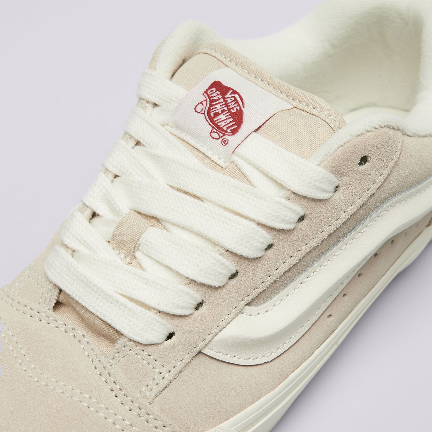 Дамски маратонки VANS KNU SKOOL  vn000d750ck1 цвят бежов