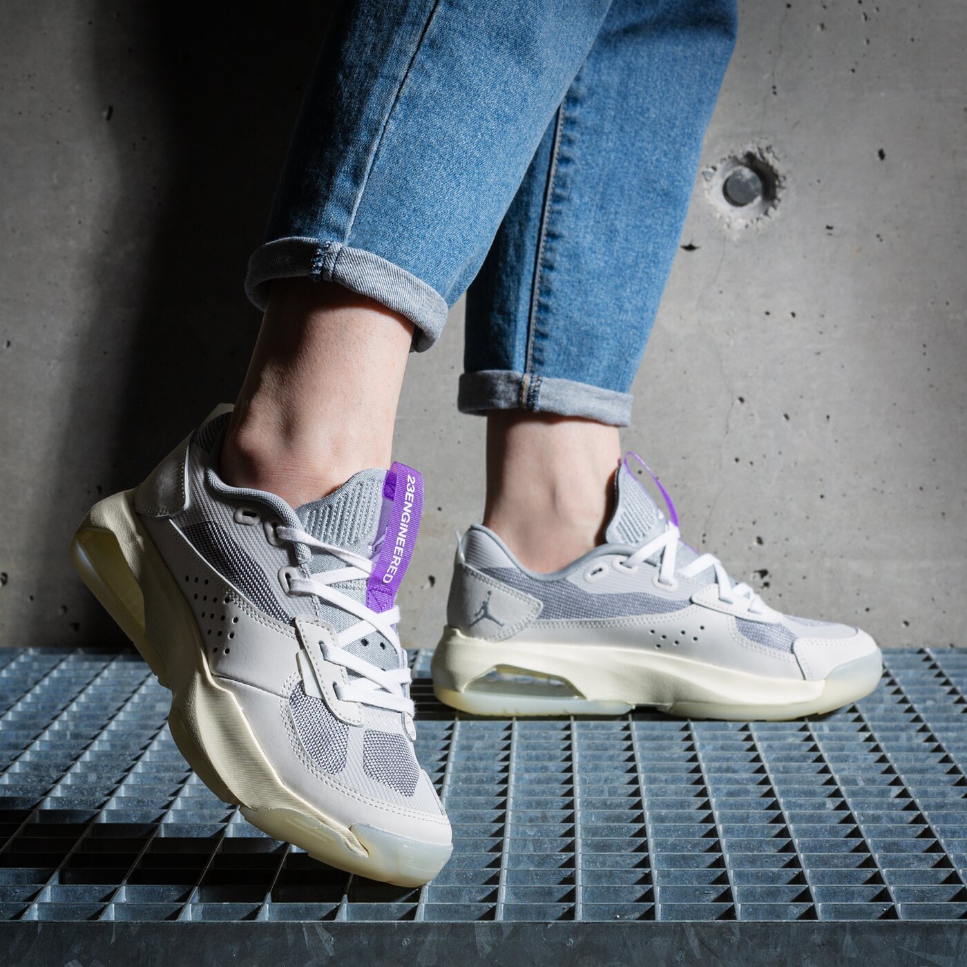 Детски маратонки JORDAN AIR 200E (GS) dm9677-110 цвят бял