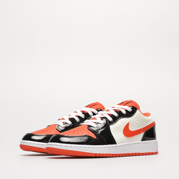 Детски маратонки AIR JORDAN 1 LOW SE dv1335-800 цвят бял