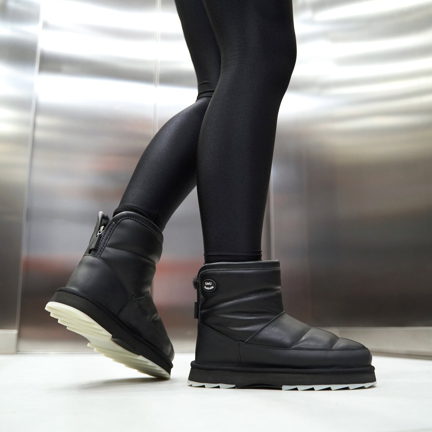 Дамски кежуал EMU AUSTRALIA VALERIE w12913black цвят черен